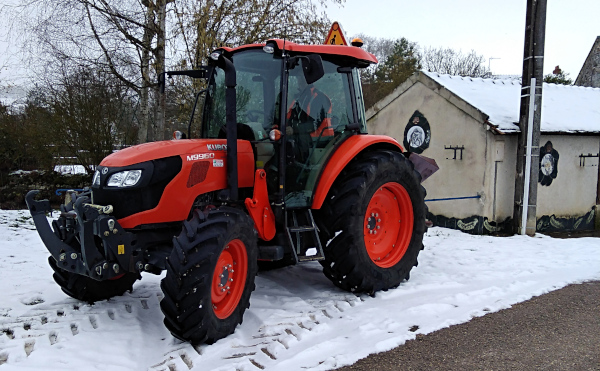 Tracteur municipal Conde